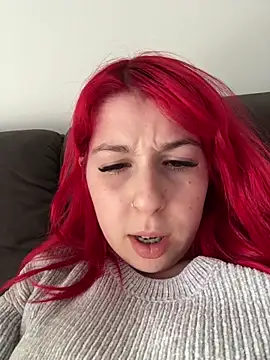 Snapshot of ilaria_miss98 chatting on February 27, 10:15 am ilaria miss98 online show from February 27, 10:15 am