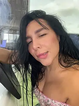 greciadom555 online show from June 25, 5:17 pm
