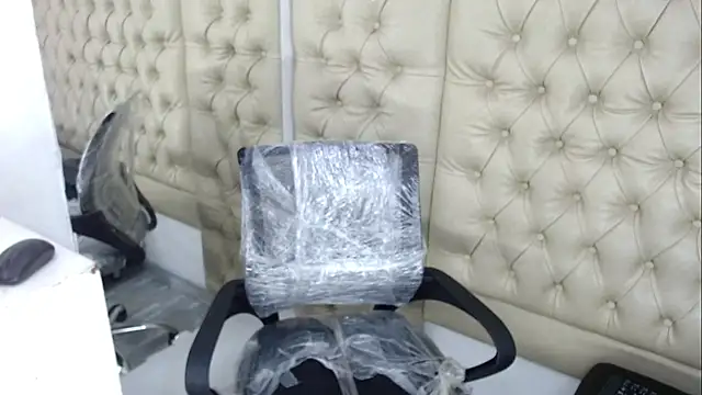 JessicaHott01 online show from February 8, 6:55 pm