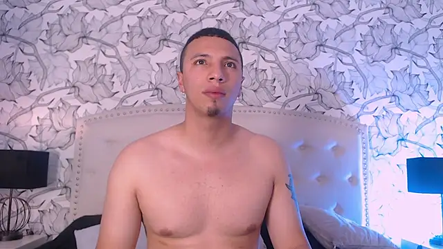 Luna Noire1 online show from June 5, 3:46 am