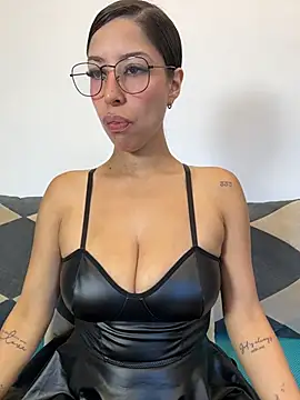 luvely online show from June 12, 3:11 pm