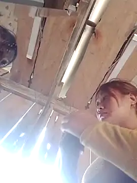 lusy-bae online show from December 21, 5:47 am