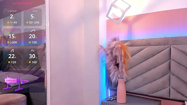 molly zanderbond  online show from September 30, 3:44 am