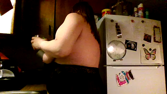 ScrawburryBBW online show from February 2, 1:10 pm