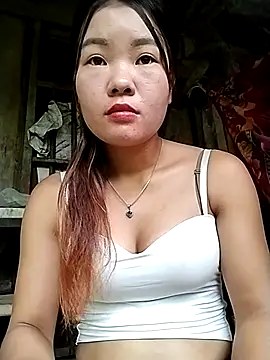 Snapshot of lylylove chatting on September 15, 12:32 am lylylove online show from September 15, 12:32 am