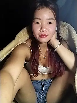 lylylove online show from December 14, 1:05 pm