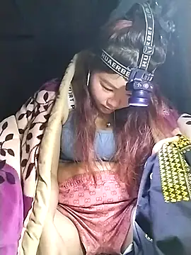 lylylove online show from February 4, 12:44 pm