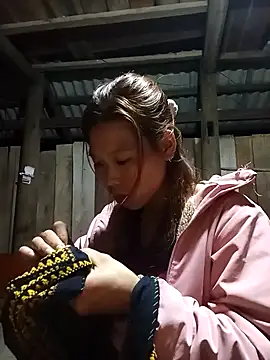 Ngocmi909 online show from November 18, 1:37 pm