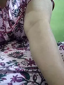 Snapshot of ARPITAGOYAL143 chatting on December 5, 6:55 am ARPITAGOYAL143 online show from December 5, 6:55 am