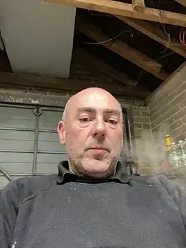 Snapshot of Richmcgee chatting on March 10, 8:14 pm Richmcgee online show from March 10, 8:14 pm