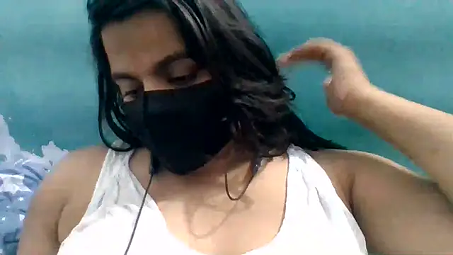 Snapshot of Vaani_Singha chatting on June 11, 5:22 pm Vaani Singha online show from June 11, 5:22 pm