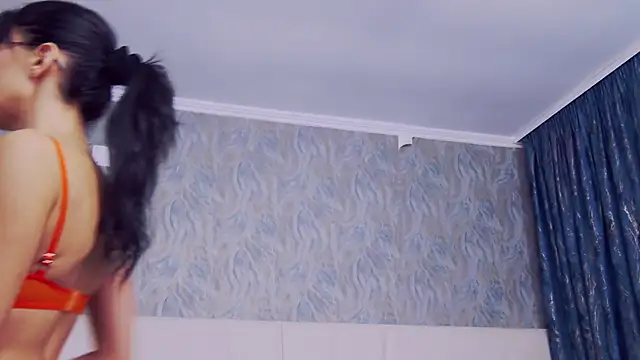 Snapshot of GraceRous chatting on November 12, 6:14 am GraceRous online show from November 12, 6:14 am