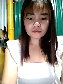 miumiu-00 online show from September 13, 2:50 pm