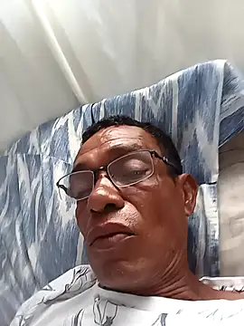 Snapshot of cannabis49 chatting on March 29, 2:28 pm cannabis49 online show from March 29, 2:28 pm