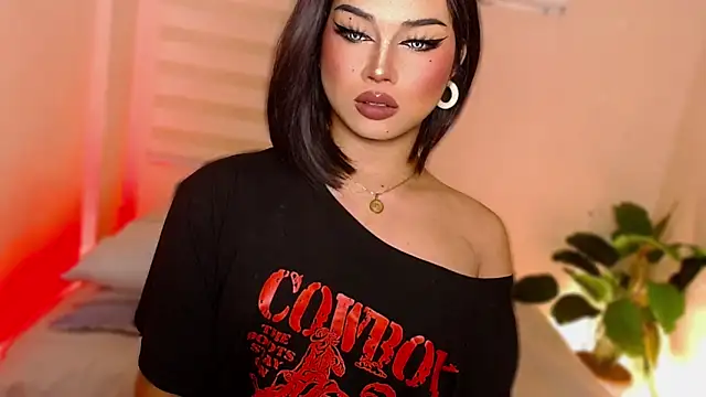 Snapshot of MissRumi_Hunter chatting on November 9, 7:23 pm MissRumi Hunter online show from November 9, 7:23 pm