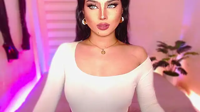 MissRumi Hunter online show from April 7, 7:25 pm