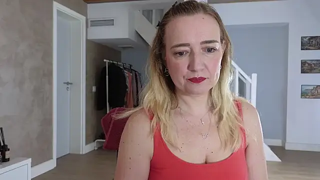 Snapshot of Blue_Angel_Sweet chatting on October 2, 3:57 am Blue Angel Sweet online show from October 2, 3:57 am