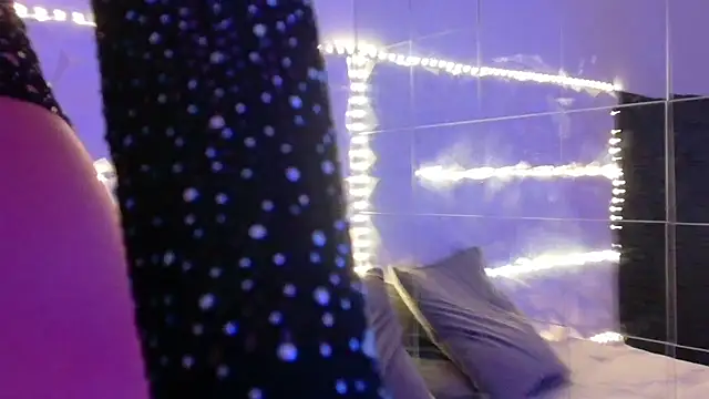 Aishha  online show from October 13, 5:07 am