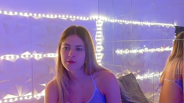 Aishha  online show from November 10, 6:01 am