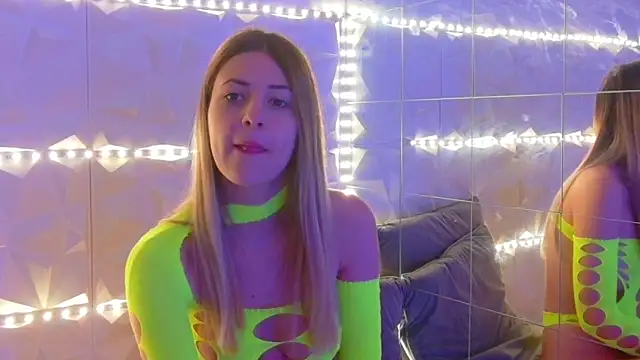 Aishha  online show from November 26, 5:52 am