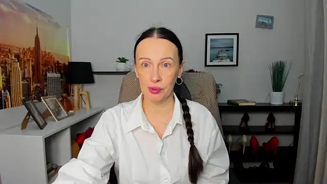 Velvet Jasmine online show from December 19, 6:20 am