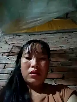 miss-su online show from November 6, 7:37 pm