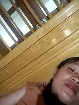 miss-su online show from March 21, 8:30 am