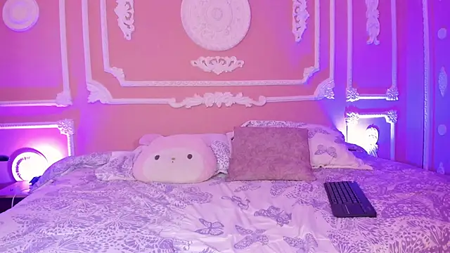 aitana johns online show from October 14, 12:17 pm