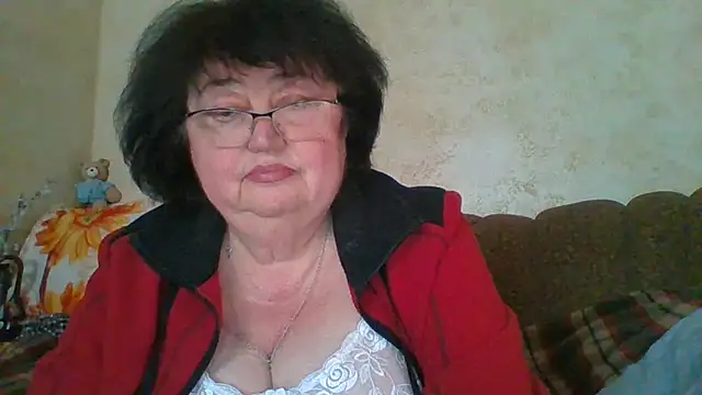Snapshot of MilaSky5303 chatting on February 12, 11:49 am MilaSky5303 online show from February 12, 11:49 am