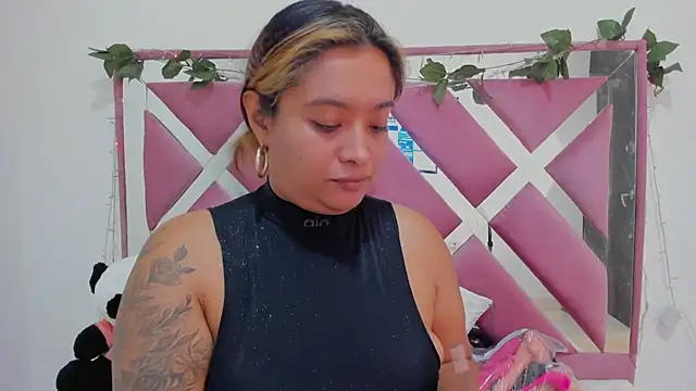 bellalumi online show from November 25, 2:44 am