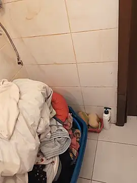 Snapshot of MC353535 chatting on February 21, 10:33 pm MC353535 online show from February 21, 10:33 pm