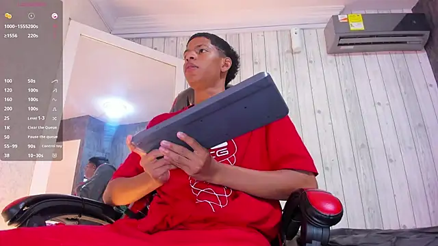 Erick wal online show from October 25, 11:43 pm