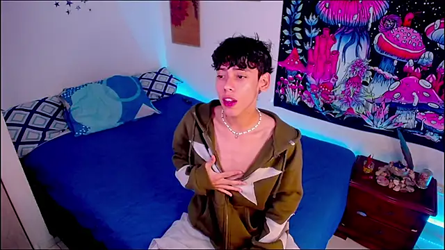 Thedoll ethan7 online show from June 9, 8:31 pm