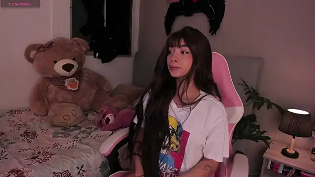 Snapshot of EmystarX chatting on July 14, 12:35 am EmystarX online show from July 14, 12:35 am
