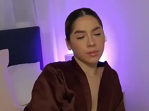 sophie wallton online show from January 6, 7:56 am