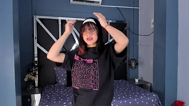 Julieth brown  online show from October 8, 7:44 pm