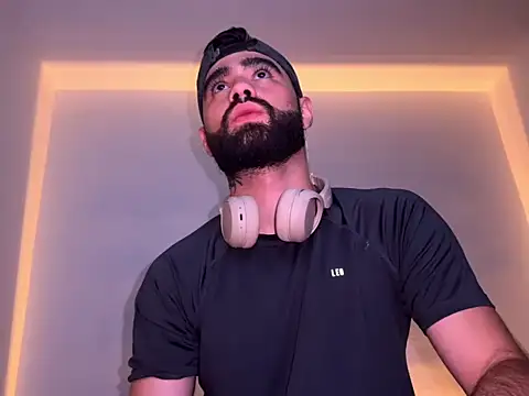 zack sullivan22 online show from September 24, 1:53 am