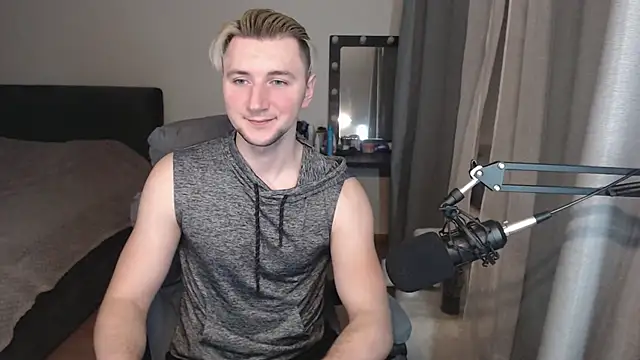Snapshot of Elvin_Vaenight chatting on September 9, 9:14 pm Elvin Vaenight online show from September 9, 9:14 pm