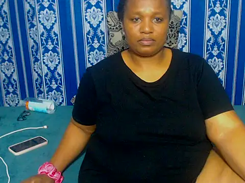 JUICEYLIPS333 online show from November 15, 7:32 pm