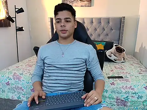 stewart mateo  online show from October 21, 2:01 am