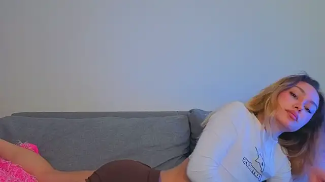 Snapshot of baobei03 chatting on March 17, 10:51 am baobei03 online show from March 17, 10:51 am