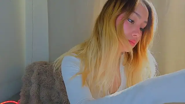 Snapshot of baobei03 chatting on March 31, 8:26 am baobei03 online show from March 31, 8:26 am