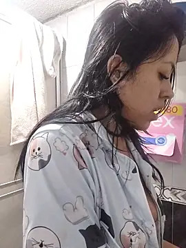 Queen Ashly online show from November 3, 9:27 pm