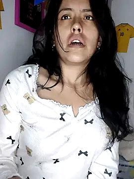 Queen Ashly online show from July 3, 3:02 am
