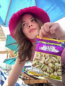 SMELLSEX online show from February 17, 7:05 am