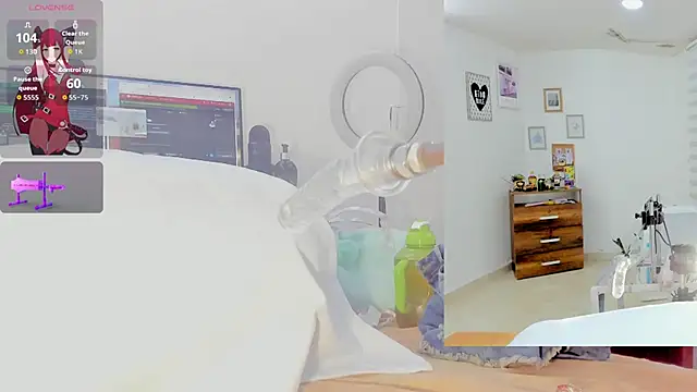 Snapshot of Rosy_Emely chatting on November 1, 9:22 am Rosy Emely online show from November 1, 9:22 am