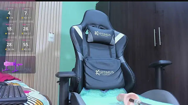 EvelynFoxx- online show from December 1, 7:08 pm