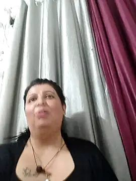 Snapshot of Jann_Riya333 chatting on May 28, 4:48 pm Jann Riya333 online show from May 28, 4:48 pm
