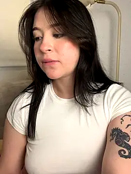 Snapshot of NicoleLeinn chatting on September 28, 8:25 pm NicoleLeinn online show from September 28, 8:25 pm