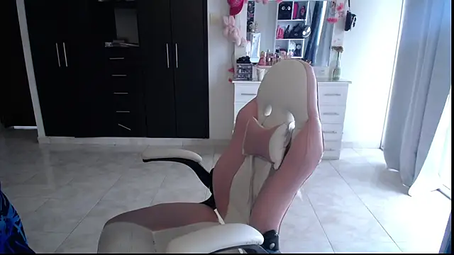 lanz nb online show from September 24, 6:55 pm